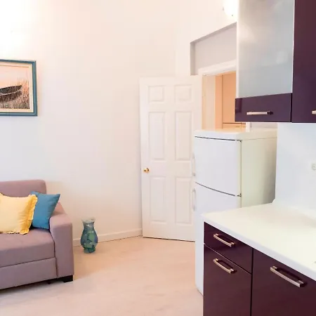 Cozy In Ploce With Shared Pool * Ploce (Dubrovnik-Neretva)